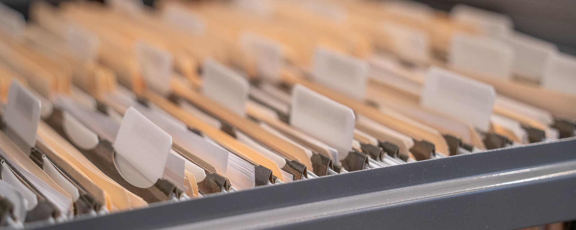 ¿Quiere conocer nuestros sistemas de destrucción de documentos en A Coruña?